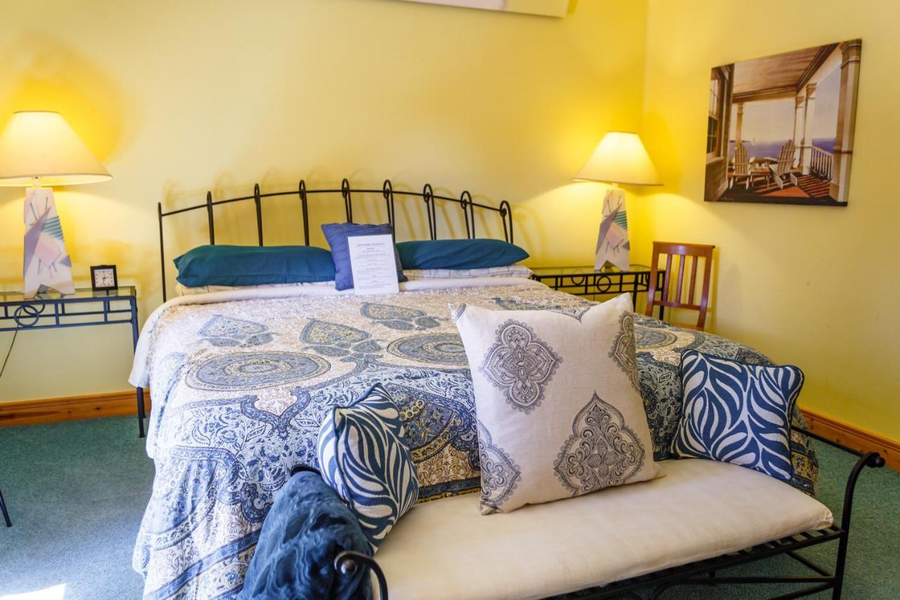 Coyote Blues Village Bed & Breakfast Silver City 外观 照片